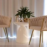 Apartment Gold Luxury Romantic Private Jacuzzi & Sauna