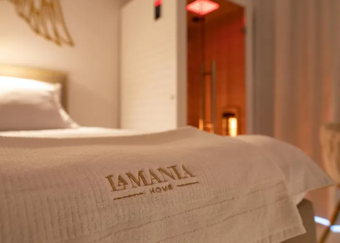 Apartament Gold Luxury Romantic Private Jacuzzi & Sauna *